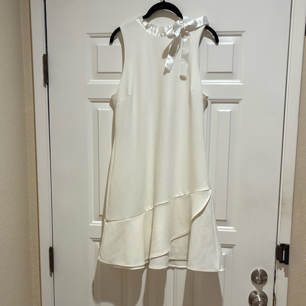 Betsey Johnson White bow ruffle dress - Picture 2 of 4